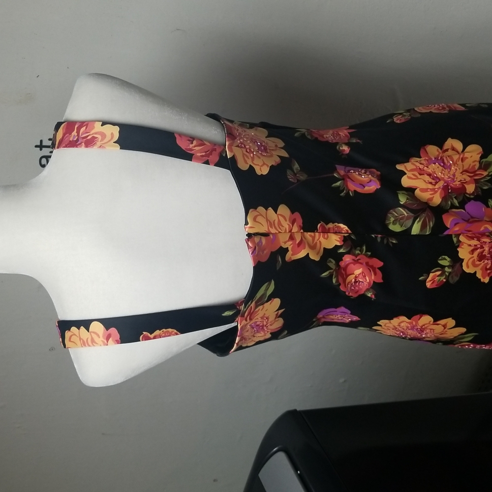 JS Collections Dress - Picture 6 of 10